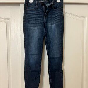 Universal Thread - Women's Dark Blue Jeans Size 6 / 28R - From Target!